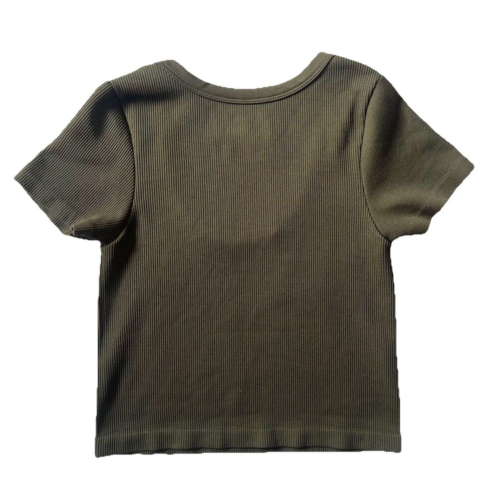 Justify Top Ribbed Short Sleeve Scoop Neck Crop Olive Green Womens M Casual EUC - Picture 3 of 5